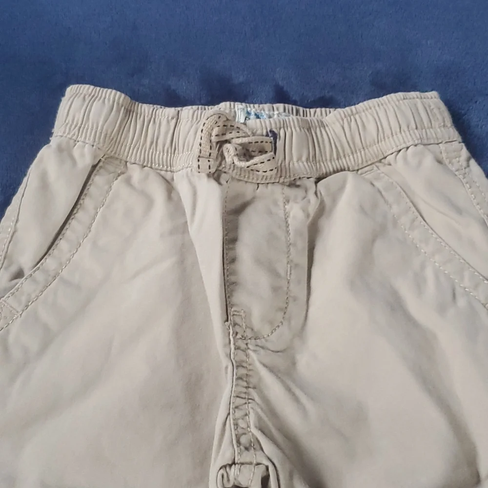 The Children's Place 2 in 1 Convertible Pants/Shorts Khaki Size 9-12 Months